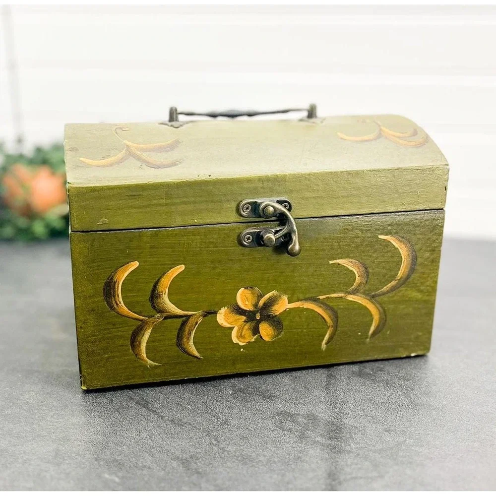 Vintage Green Wooden Jewelry Box:‎ Hand Painted Floral Trinket Storage